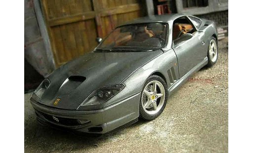 Ferrari 550 Maranello 1/18 Burago gris coche miniatura