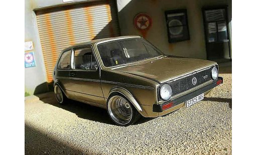 Volkswagen Golf GTI 1/18 Solido 1 german look swap moteur audi tt jantes bords larges coche miniatura