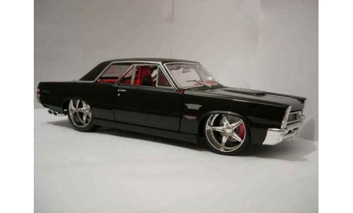 Pontiac GTO 1965 1/18 Jada Toys  coche miniatura