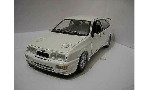 Ford Sierra Cosworth RS 1/18 Minichamps blanco coche miniatura