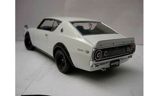 Nissan Skyline 2000 1/18 Kyosho gt-r street white kpgc 110 coche miniatura