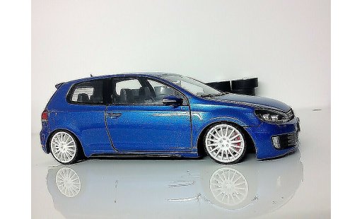 Volkswagen Golf GTI 1/18 Norev azul jantes OZ racing coche miniatura