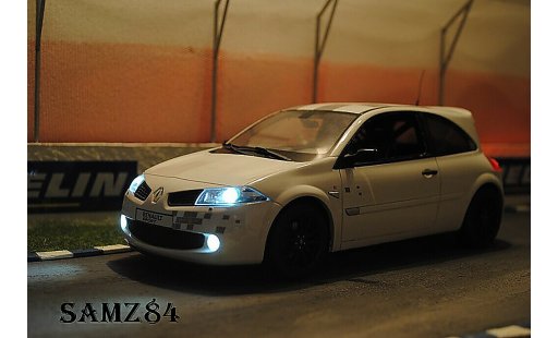 Renault Megane R26R 1/18 Ottomobile blanco Safety Car LED coche miniatura