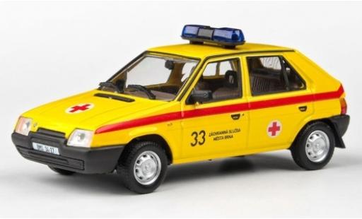 Coche miniatura Skoda Favorit 1/43 Abrex 136L Rotes Kreuz 1988 Skoda Favorit 1/43 Abrex 136L Rotes Kreuz 1988 coche miniatura