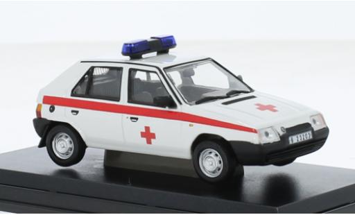 Skoda Favorit 1/43 Abrex 136L Zdravotnicka Slubza Policie 1988 1:43 coche miniatura