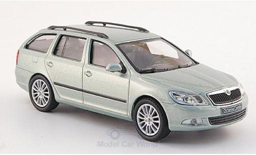 Coche miniatura Skoda Octavia 1/43 Abrex Combi metalico verde 2008 Skoda Octavia 1/43 Abrex Combi metalico verde 2008 coche miniatura