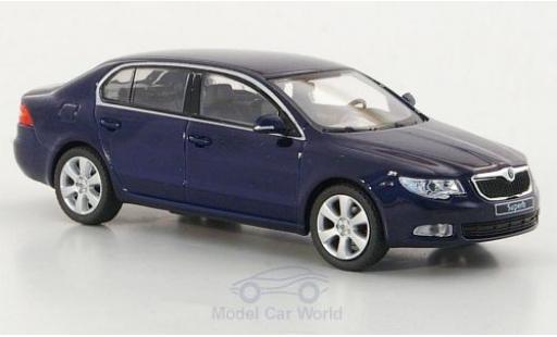 Coche miniatura Skoda Superb 1/43 Abrex II metalico azul Skoda Superb 1/43 Abrex II metalico azul coche miniatura