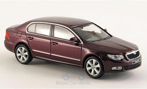 Coche miniatura Skoda Superb 1/43 Abrex II metalico rojo ohne Vitrine Skoda Superb 1/43 Abrex II metalico rojo ohne Vitrine coche miniatura
