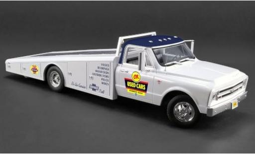 Coche miniatura Chevrolet C-30 1/18 ACME Ramp Truck blanco/Dekor OK - Used Cars 1967 dépanneuse Chevrolet C-30 1/18 ACME Ramp Truck blanco/Dekor OK - Used Cars 1967 dépanneuse coche miniatura