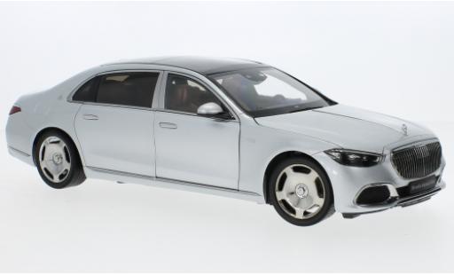 Coche miniatura Mercedes CLA 1/18 Almost Real Maybach S-classe d 2021 Mercedes CLA 1/18 Almost Real Maybach S-classe d 2021 coche miniatura
