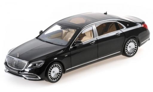 Coche miniatura Mercedes CLA 1/18 Almost Real Maybach Classe S negro 2019 Mercedes CLA 1/18 Almost Real Maybach Classe S negro 2019 coche miniatura