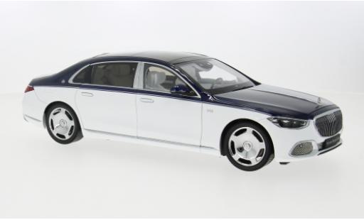 Coche miniatura Mercedes CLA 1/18 Almost Real Maybach Classe S weiss/blau 2021 1:18 Mercedes CLA 1/18 Almost Real Maybach Classe S weiss/blau 2021 1:18 coche miniatura