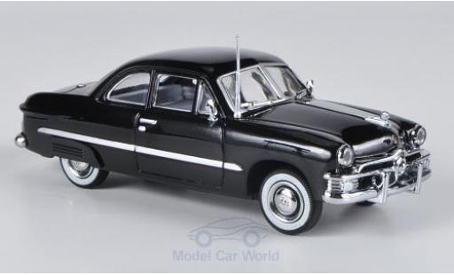 Coche miniatura Ford Custom 1/43 American Heritage Models negro 1949 2-Door Ford Custom 1/43 American Heritage Models negro 1949 2-Door coche miniatura
