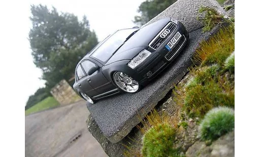 Audi A8 berline 1/18 Motormax 4.2 TDI dub coche miniatura