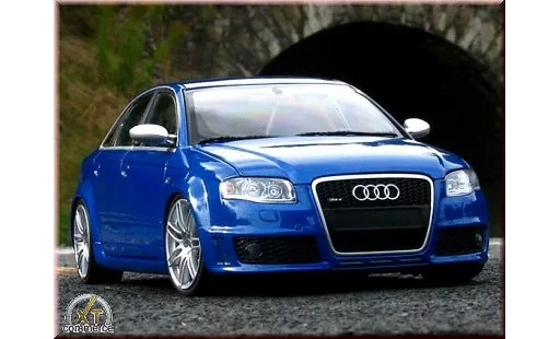 Audi RS4 berline 1/18 Minichamps azul kit suspension rabaissee coche miniatura