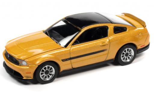 Coche miniatura Ford Mustang 1/64 Auto World GT/CS metallise gelb 2012 Ford Mustang 1/64 Auto World GT/CS metallise gelb 2012 coche miniatura