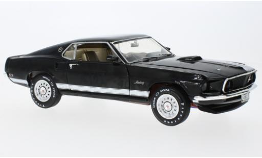 Ford Mustang 1/18 Auto World GT negro 1969 coche miniatura