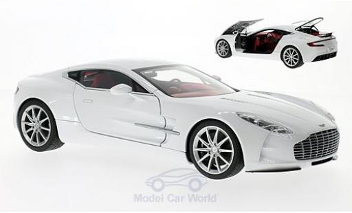 Aston Martin One 1/18 AUTOart ONE-77 metalico blanco 2009 coche miniatura