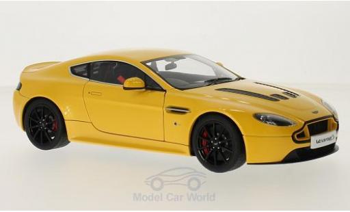 Coche miniatura Aston Martin V12 1/18 AUTOart Vantage S metalico amarillo RHD Aston Martin V12 1/18 AUTOart Vantage S metalico amarillo RHD coche miniatura