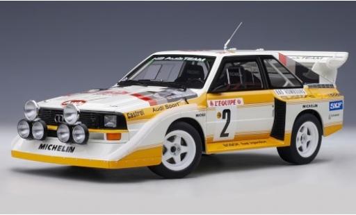 Coche miniatura Audi Quattro 1/18 AUTOart S1 No.2 HB Team Rallye Monte Carlo 1986 W.Röhrl/C.Geistdörfer Audi Quattro 1/18 AUTOart S1 No.2 HB Team Rallye Monte Carlo 1986 W.Röhrl/C.Geistdörfer coche miniatura