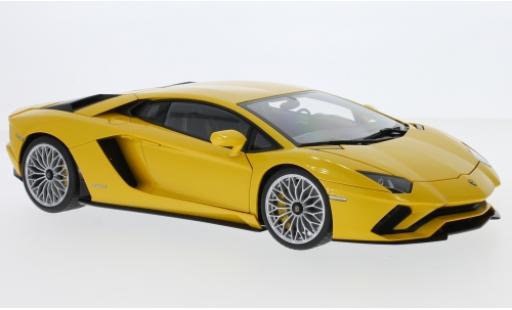 Coche miniatura Lamborghini Aventador 1/18 AUTOart S metallise amarillo 2017 Lamborghini Aventador 1/18 AUTOart S metallise amarillo 2017 coche miniatura