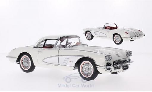 Coche miniatura Chevrolet Corvette C1 1/18 AUTOart (C1) blanco/gris 1958 Hardtop zum auflegen liegt bei Chevrolet Corvette C1 1/18 AUTOart (C1) blanco/gris 1958 Hardtop zum auflegen liegt bei coche miniatura