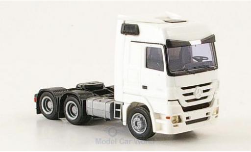 Coche miniatura Mercedes Actros 1/87 AWM 2560 MP3 3-Achser Aerop. blanco Mercedes Actros 1/87 AWM 2560 MP3 3-Achser Aerop. blanco coche miniatura