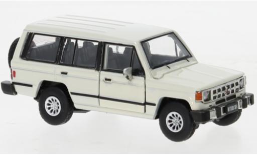 Coche miniatura Mitsubishi Pajero 1/64 BM Creations MK1 beige clair 1983 Mitsubishi Pajero 1/64 BM Creations MK1 beige clair 1983 coche miniatura