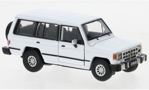 Coche miniatura Mitsubishi Pajero 1/64 BM Creations MK1 blanche Mitsubishi Pajero 1/64 BM Creations MK1 blanche coche miniatura