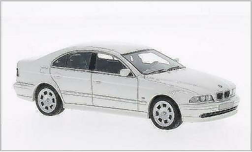 Bmw 520 berline 1/43 Neo i (E39) blanco 2002 coche miniatura