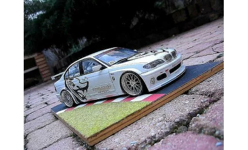 Bmw 320 WTCC 1/18 Autoart E46 i flying lizard coche miniatura