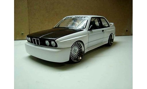 Bmw M3 coupe 1/18 Minichamps E30 blanco jantes hartge 19 pouces coche miniatura