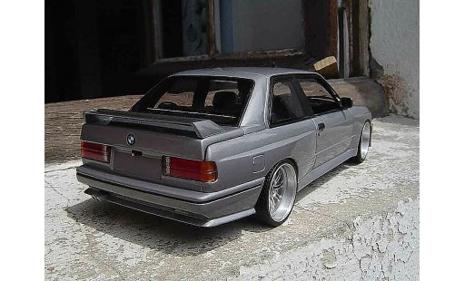 Bmw M3 coupe 1/18 Kyosho E30 gris jantes de m3 e46 avec cerclage chrome coche miniatura