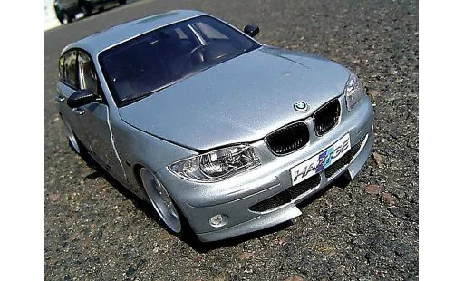 Bmw 120 E87 1/18 Kyosho i hartge coche miniatura