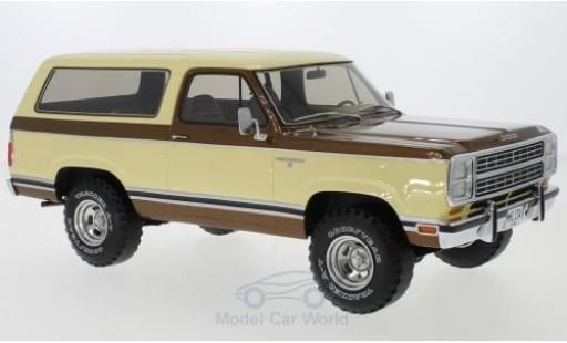 Coche miniatura Dodge RAM 1/18 BoS Models Ramcharger beige/metalico marron 1979 Dodge RAM 1/18 BoS Models Ramcharger beige/metalico marron 1979 coche miniatura