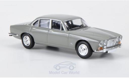 Coche miniatura Jaguar XJ 6 1/87 Brekina 6 gris Jaguar XJ 6 1/87 Brekina 6 gris coche miniatura