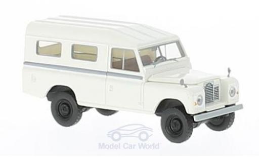 Coche miniatura Land Rover 109 1/18 Brekina blanco Land Rover 109 1/18 Brekina blanco coche miniatura