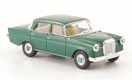 Mercedes 190 1/87 Brekina c (W 110) verde ohne Vitrine coche miniatura