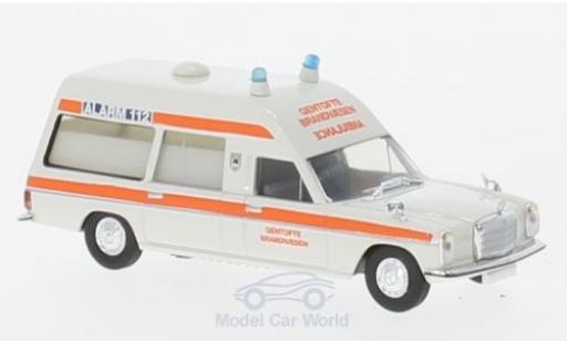 Coche miniatura Mercedes /8 1/87 Brekina KTW Gentofte Brandvaesen (DK) Mercedes /8 1/87 Brekina KTW Gentofte Brandvaesen (DK) coche miniatura