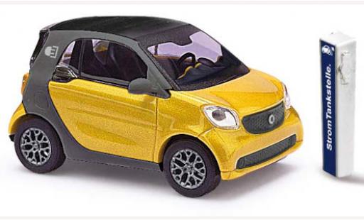 Coche miniatura Smart ForTwo 1/87 Busch Fortwo Electric Drive gold 2014 Smart ForTwo 1/87 Busch Fortwo Electric Drive gold 2014 coche miniatura
