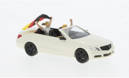 Mercedes Classe E 1/87 Busch Cabriolet Fu&szlig;ball-Fieber 2024 1:87 coche miniatura