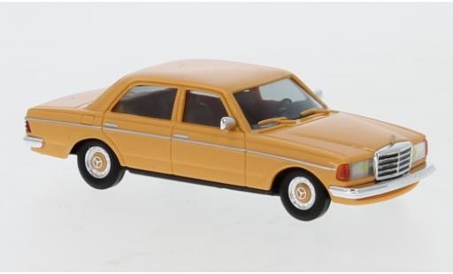 Coche miniatura Mercedes Classe E 1/87 Busch (W123) 1977 avec amarillo Scheinwerfern Mercedes Classe E 1/87 Busch (W123) 1977 avec amarillo Scheinwerfern coche miniatura