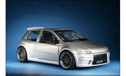 Fiat Punto Super 1600 1/18 Ricko street coche miniatura