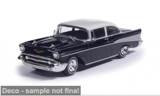 Coche miniatura Chevrolet Bel Air schwarz/weiss 1957 1/64 IXO America