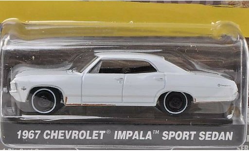 Chevrolet Impala Sedan 1/64 Greenlight Sport blanco 1967 coche miniatura