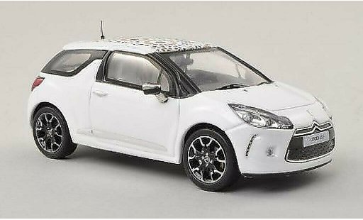 DS Automobiles DS3 Berline 1/43 IXO Kenzo Edition blanco con techodekoration 2010 coche miniatura