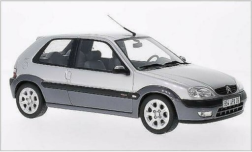 Citroen Saxo Berline 1/18 Ottomobile New Morning gris coche miniatura