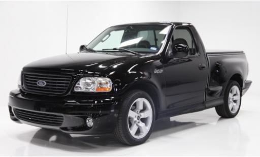 Coche miniatura Ford F-1 1/18 DNA Collectibles 50 SVT Lightning negro 2003 Ford F-1 1/18 DNA Collectibles 50 SVT Lightning negro 2003 coche miniatura