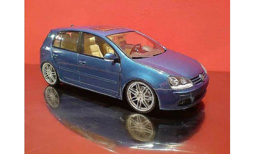 Volkswagen Golf GTI 1/18 Burago rs5 coche miniatura