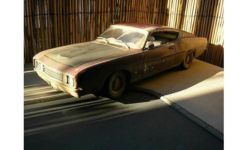 Ford Torino Talladega 1/18 Maisto gangsta car coche miniatura